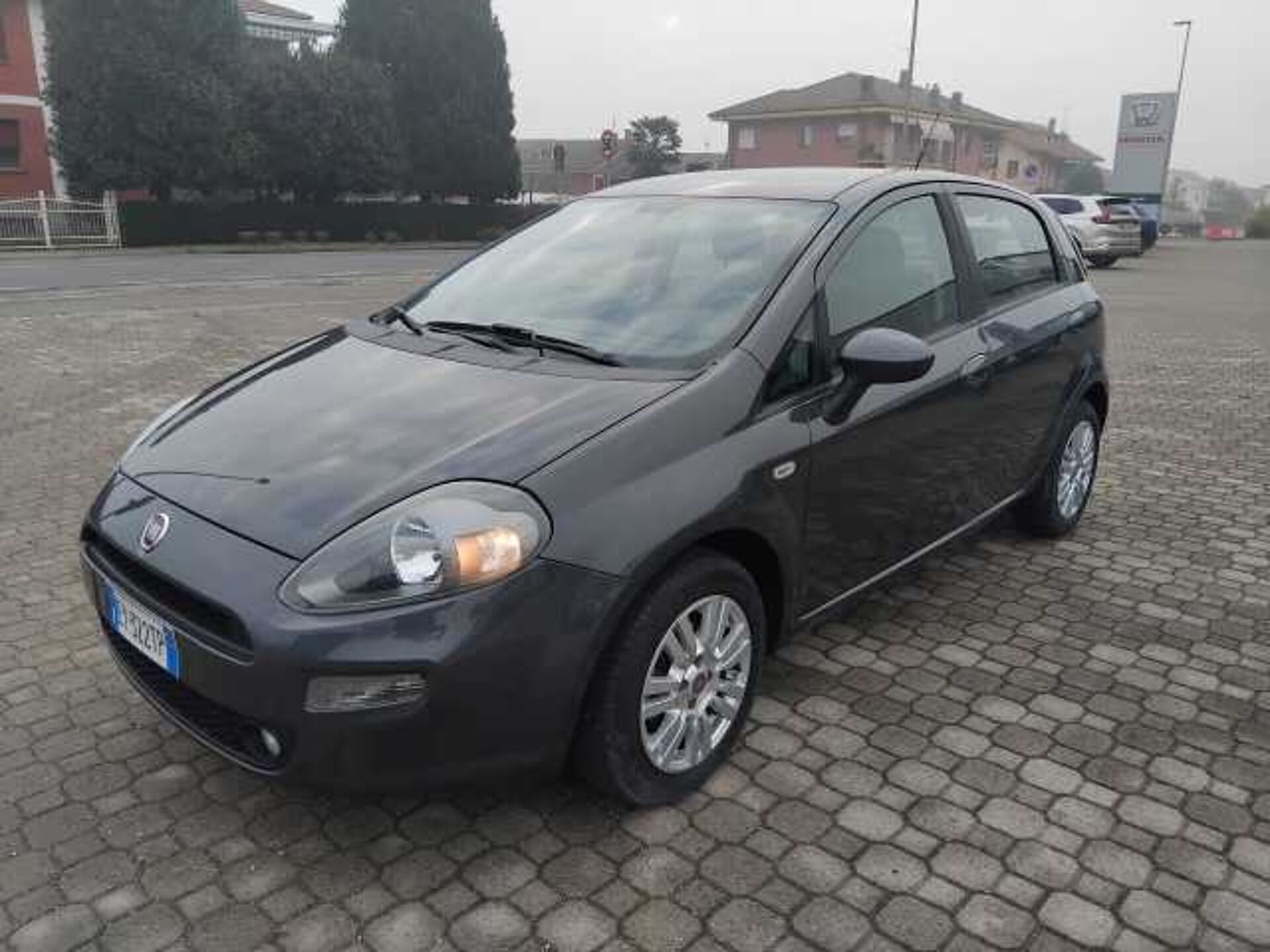 Fiat Punto 1.2l - Grigio