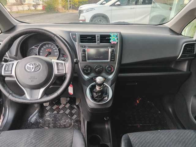 Toyota Verso 1.3l - Grigio