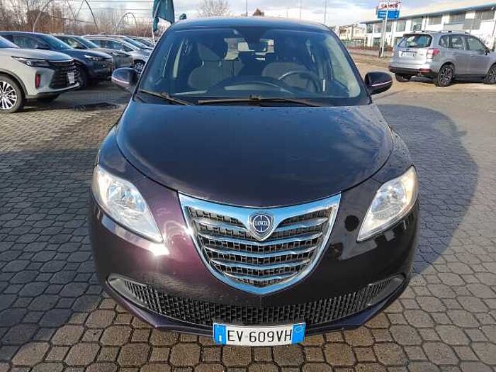 Lancia Ypsilon 1.2l